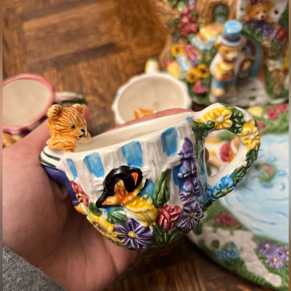 Vintage 1996 Hand-painted Children’s Teddy Bear Tea set 12-Pieces - Picture 13 of 15